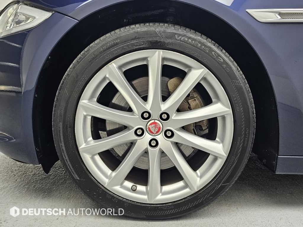재규어 XJ XJ (X351) 3.0D 프리미엄 럭셔리 SWB 이미지 5