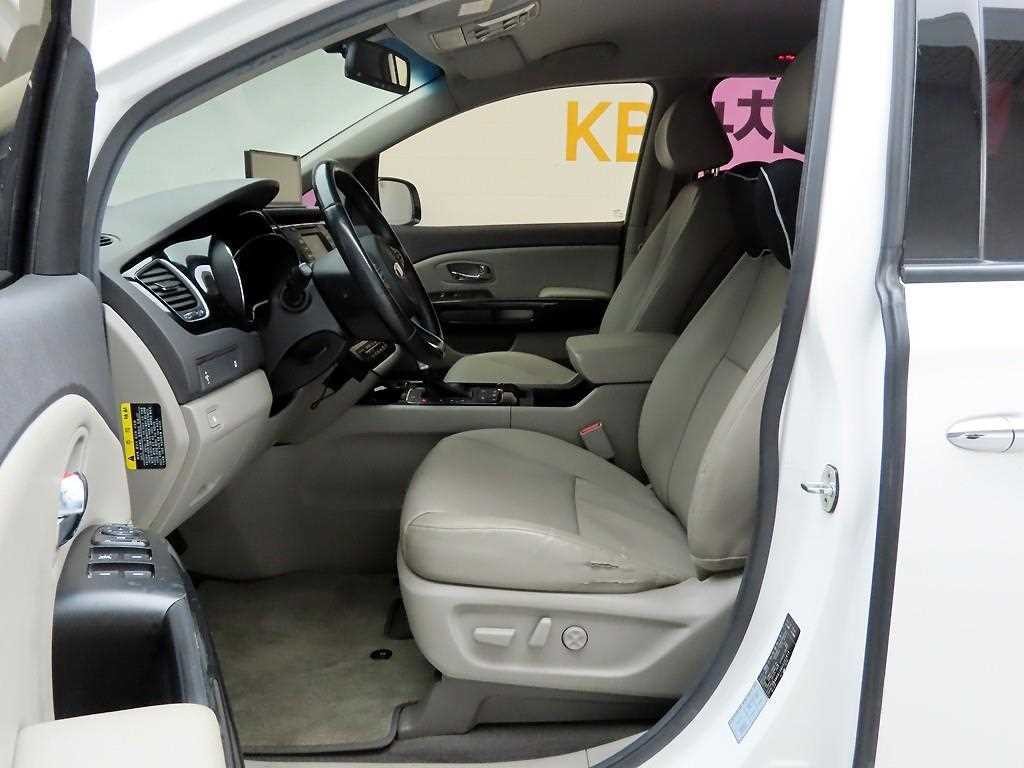 기아 카니발 올 뉴 카니발 디젤 9인승 프레스티지 이미지 12