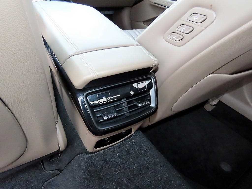 기아 K8 3.5 4WD 플래티넘 이미지 16