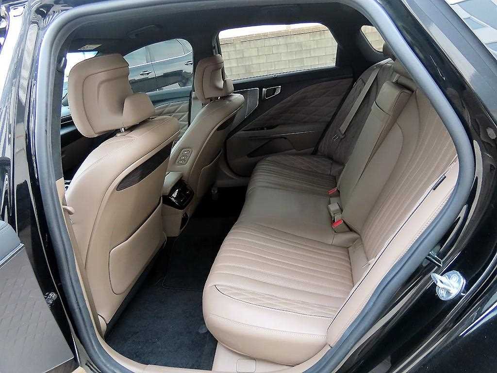 기아 K8 3.5 4WD 플래티넘 이미지 6