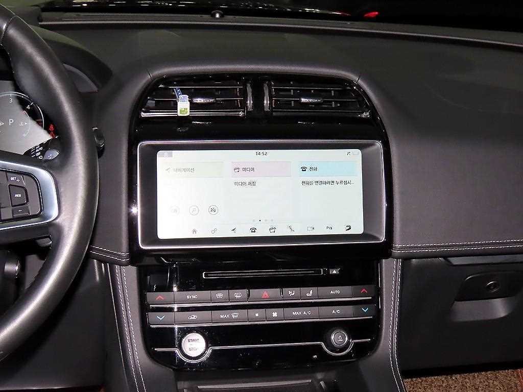 재규어 F-PACE 30d S 이미지 11