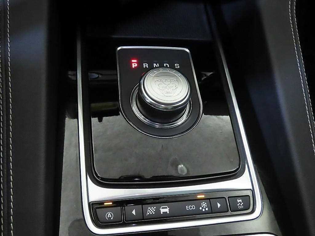 재규어 F-PACE 30d S 이미지 12