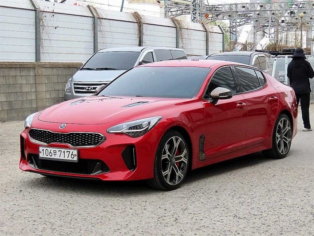 기아 스팅어 가솔린 2.0 터보 2WD 플래티넘 이미지 2