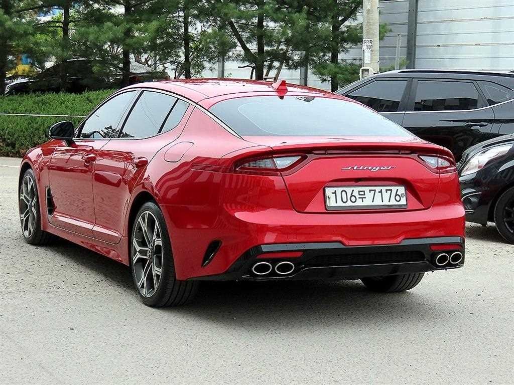 기아 스팅어 가솔린 2.0 터보 2WD 플래티넘 이미지 3