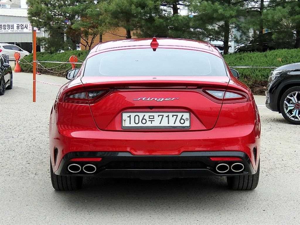 기아 스팅어 가솔린 2.0 터보 2WD 플래티넘 이미지 4