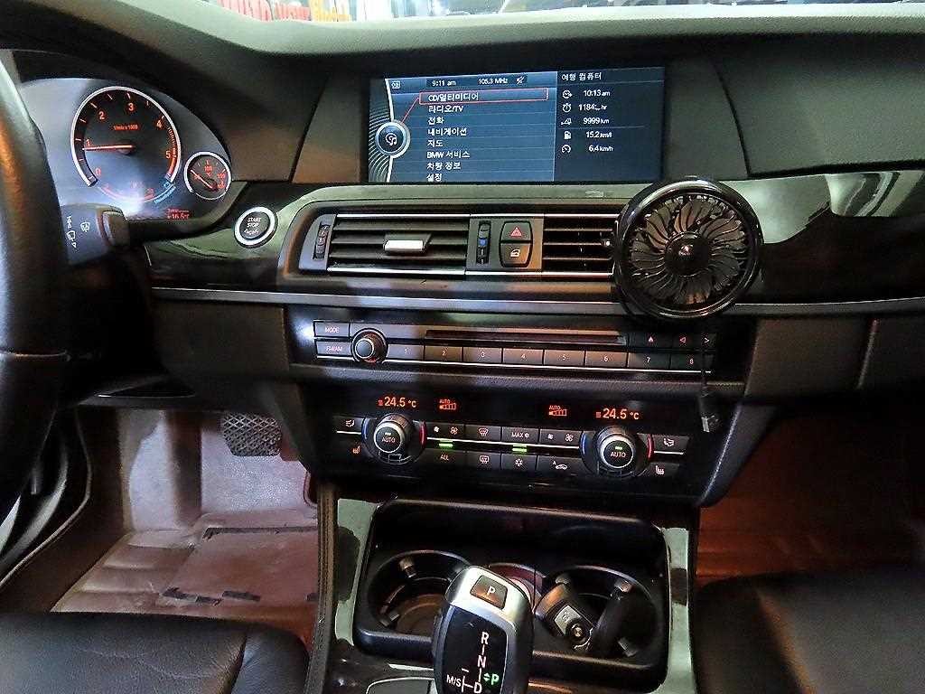 BMW 5시리즈 5시리즈 (F10) 520d 이미지 11