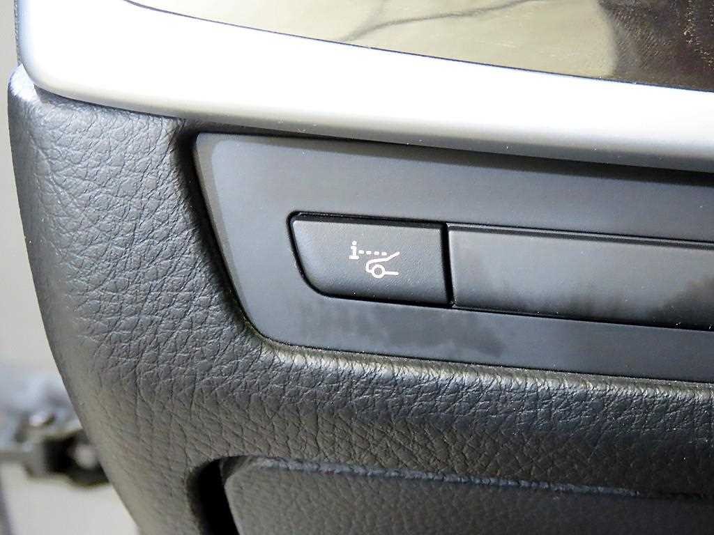 BMW 5시리즈 5시리즈 (F10) 520d 이미지 14