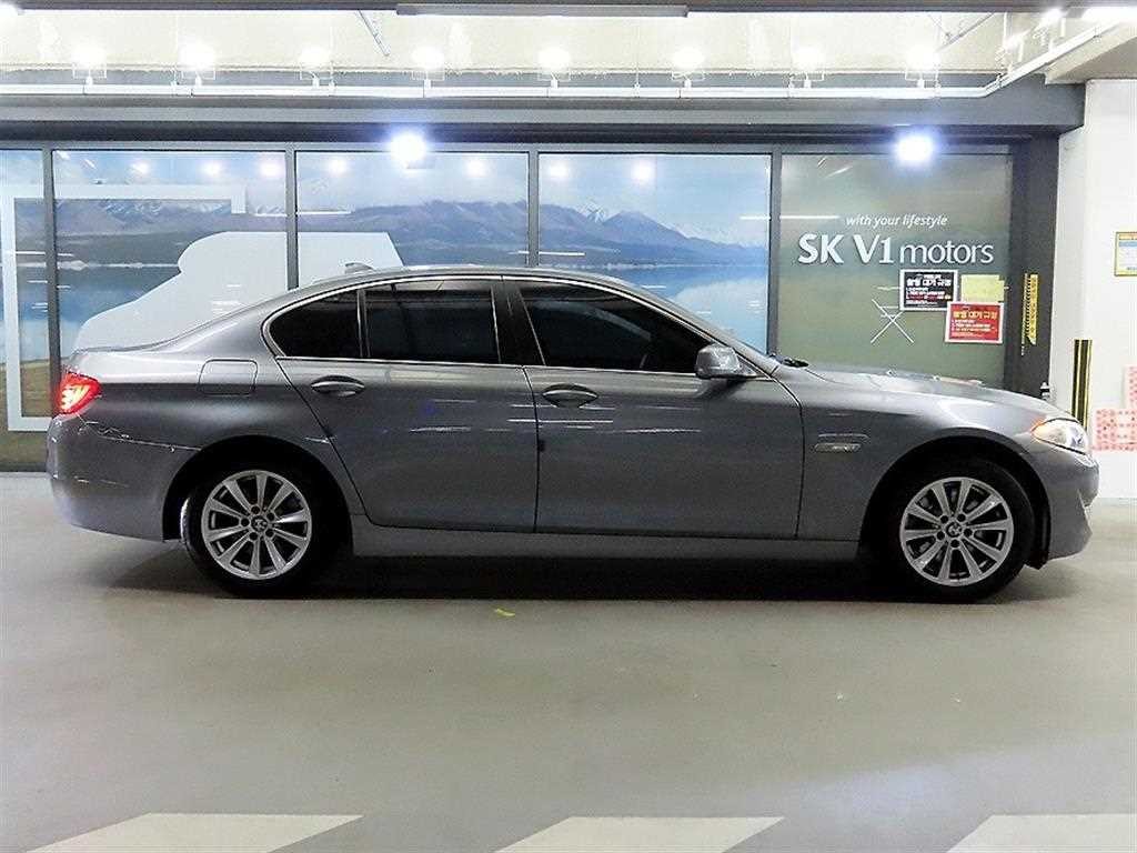 BMW 5시리즈 5시리즈 (F10) 520d 이미지 3