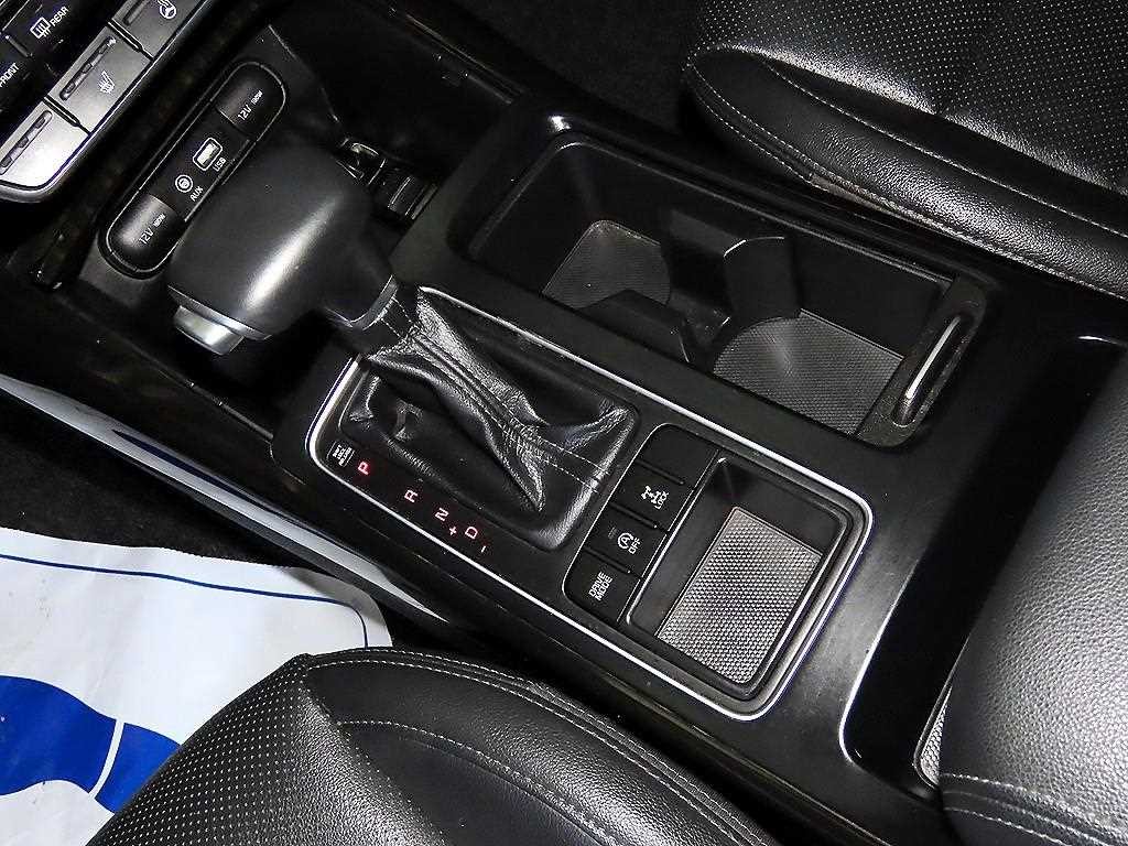 기아 쏘렌토 더 뉴 쏘렌토 디젤 2.2 4WD 넘버원 에디션 이미지 12