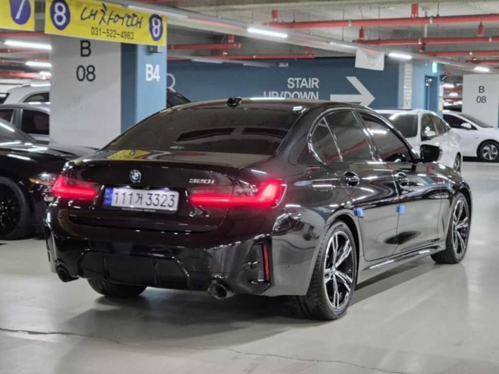 BMW 3시리즈 3시리즈 (G20) 320i M 스포츠 이미지 3