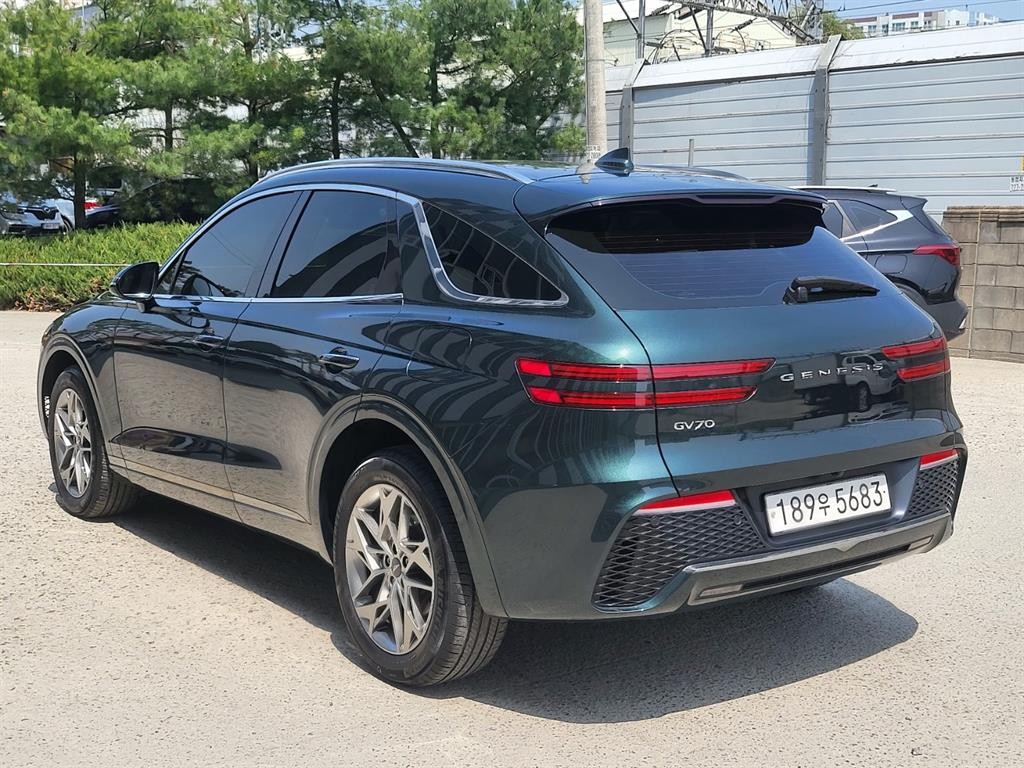 제네시스 GV70 2.2 디젤 2WD 이미지 3