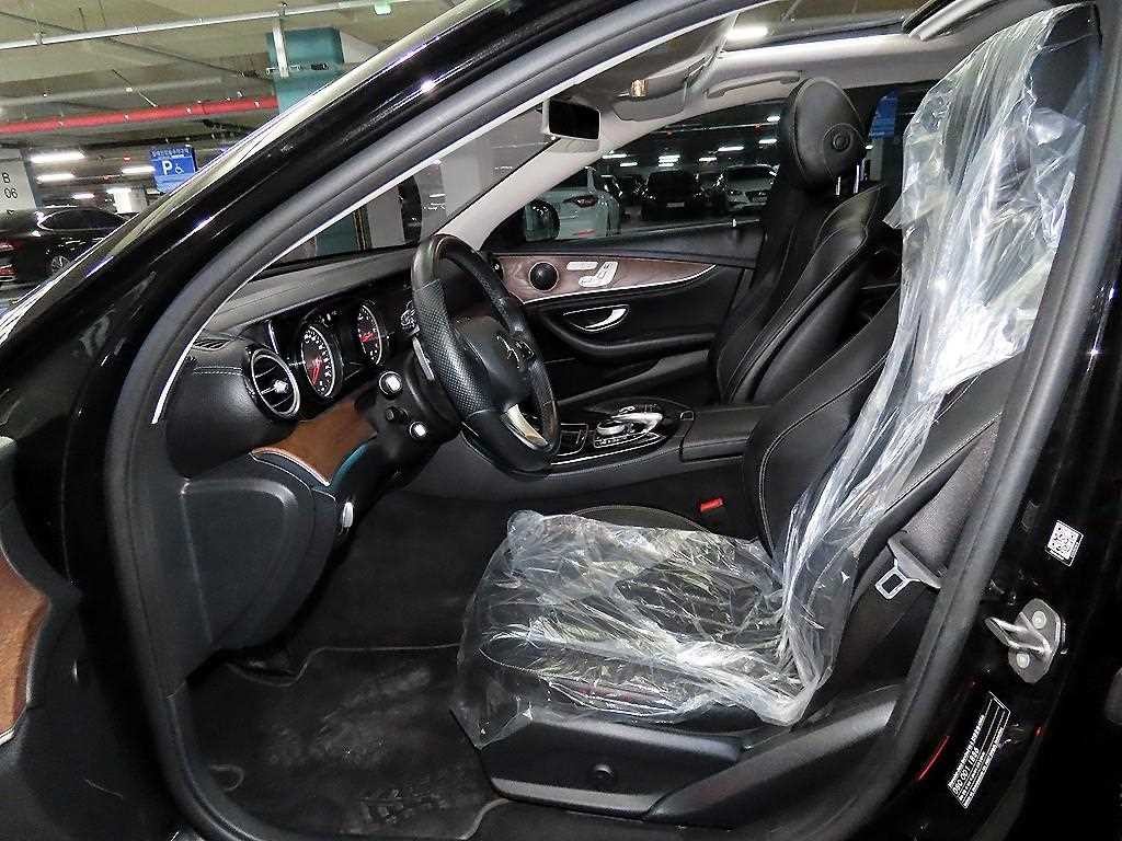벤츠 E 클래스 E-클래스 W213 E220d 익스클루시브 이미지 6