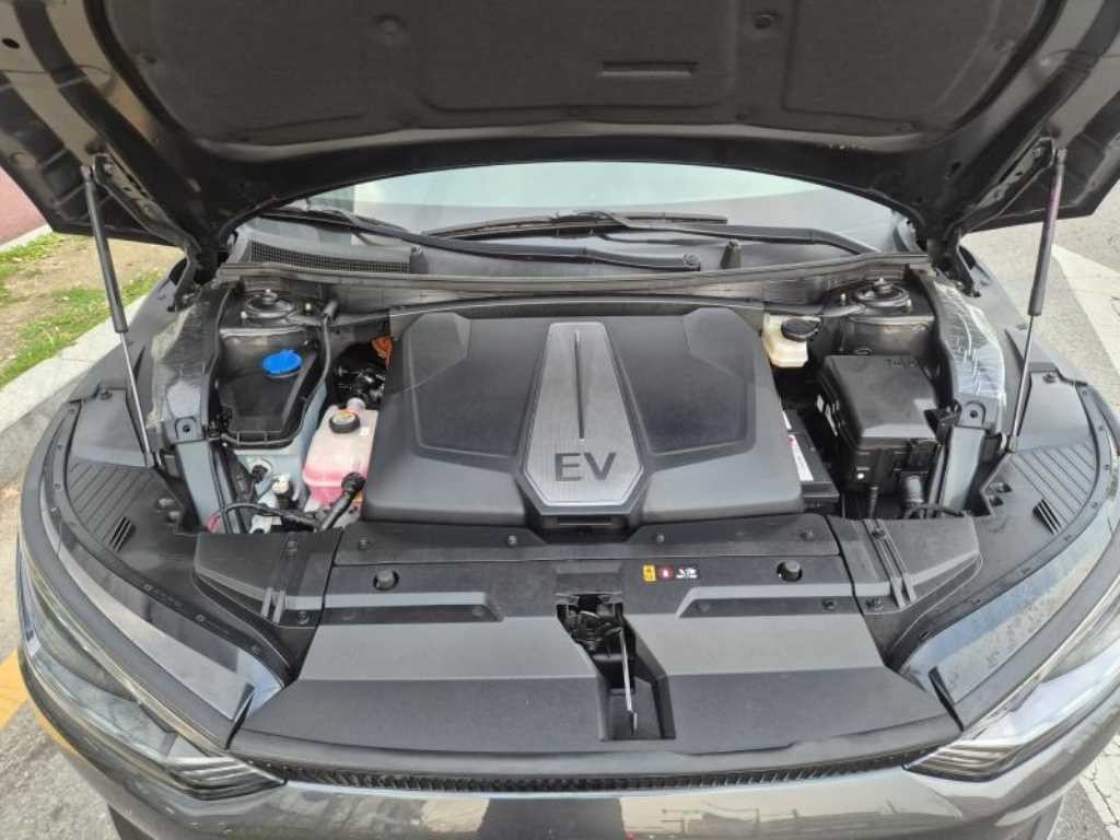 기아 EV6 롱레인지 AWD 에어 이미지 15