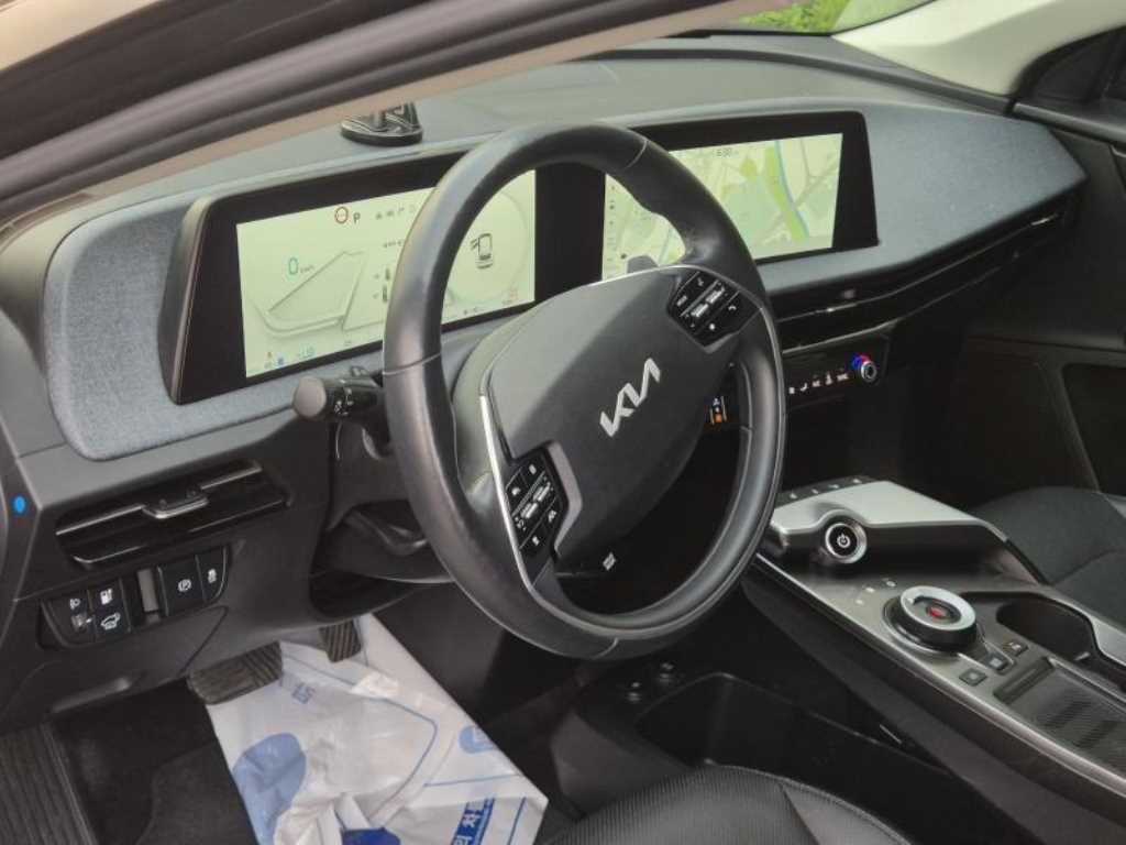 기아 EV6 롱레인지 AWD 에어 이미지 17