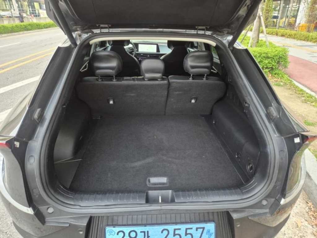 기아 EV6 롱레인지 AWD 에어 이미지 8