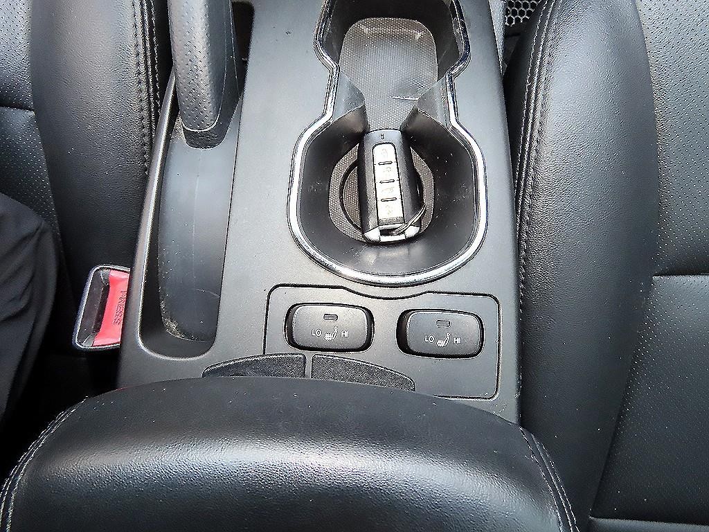 KG모빌리티(쌍용) 코란도 뉴코란도C 4WD 2.0 CVT 고급형 이미지 13