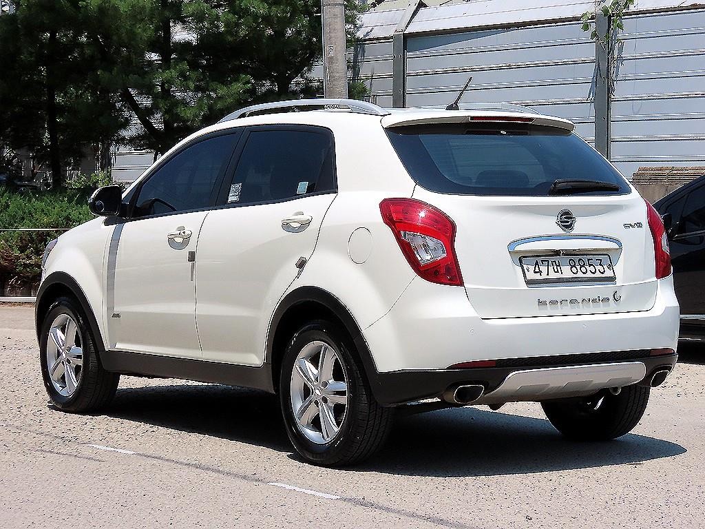 KG모빌리티(쌍용) 코란도 뉴코란도C 4WD 2.0 CVT 고급형 이미지 3