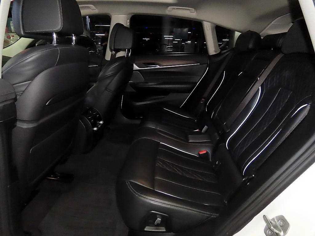 BMW 그란투리스모 6시리즈 GT (G32) 640I XDRIVE 럭셔리 이미지 11