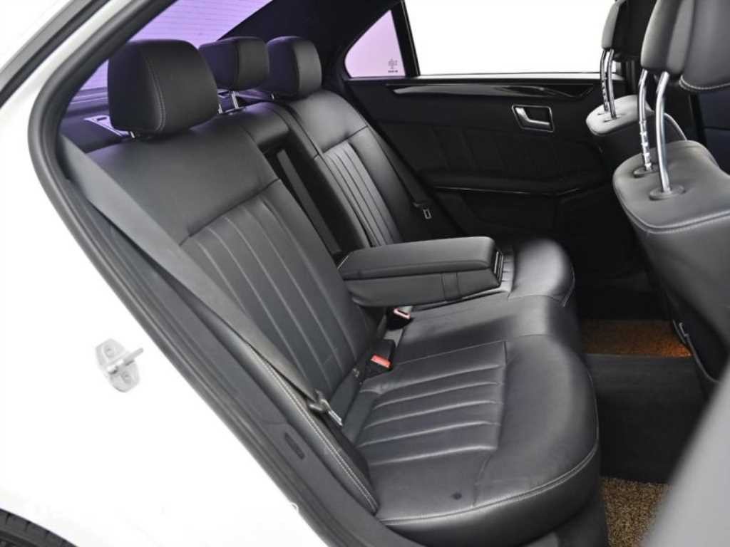 벤츠 E 클래스 E-클래스 W212 E220 블루텍 아방가르드 이미지 12