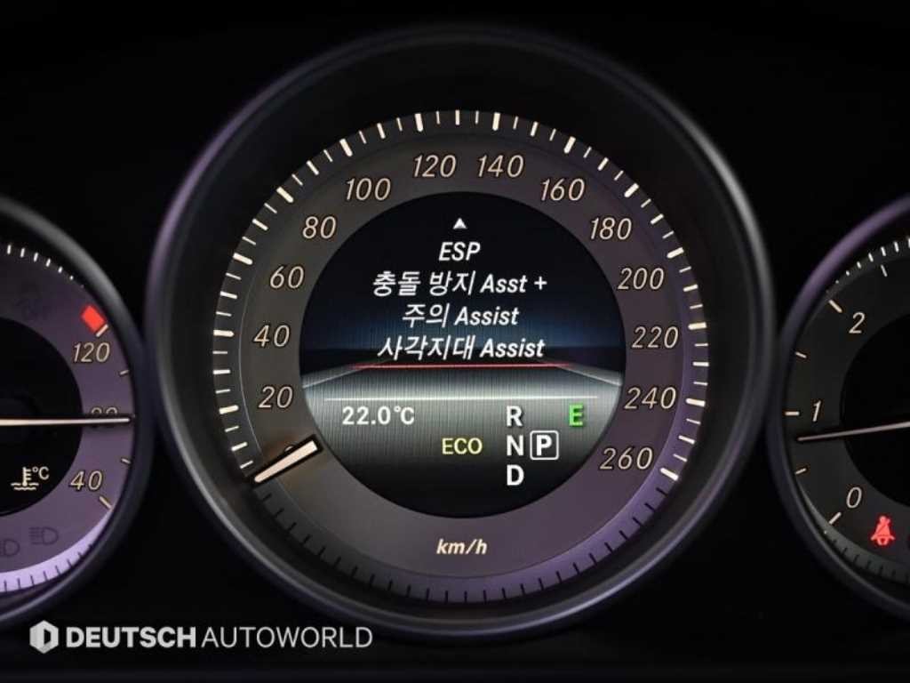 벤츠 E 클래스 E-클래스 W212 E220 블루텍 아방가르드 이미지 17