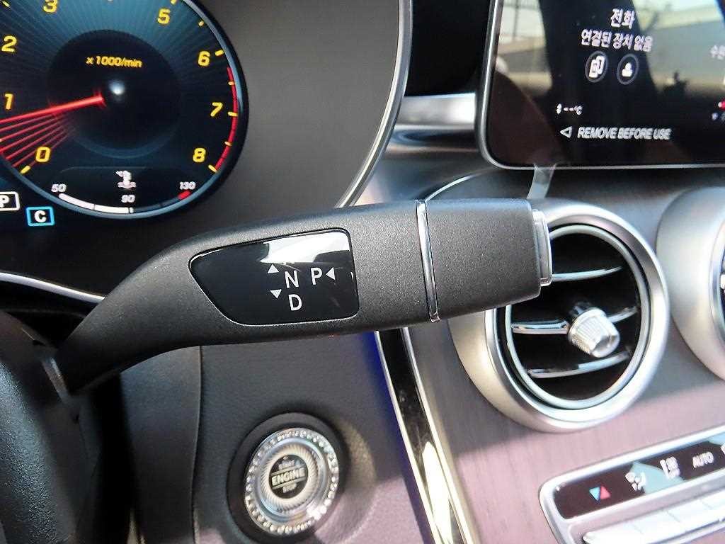 벤츠 GLC 클래스 GLC클래스 X253 GLC 300 4MATIC 쿠페 이미지 11