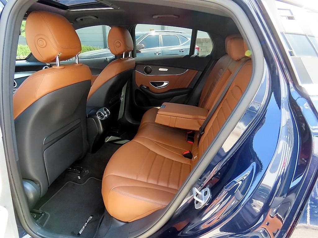 벤츠 GLC 클래스 GLC클래스 X253 GLC 300 4MATIC 쿠페 이미지 6
