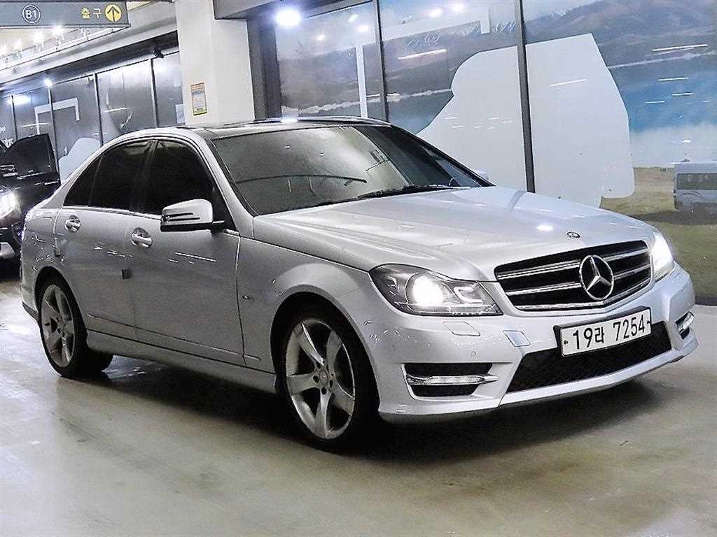 벤츠 C 클래스 C클래스 W204 C220 CDI 4MATIC 에디션 C 이미지 1