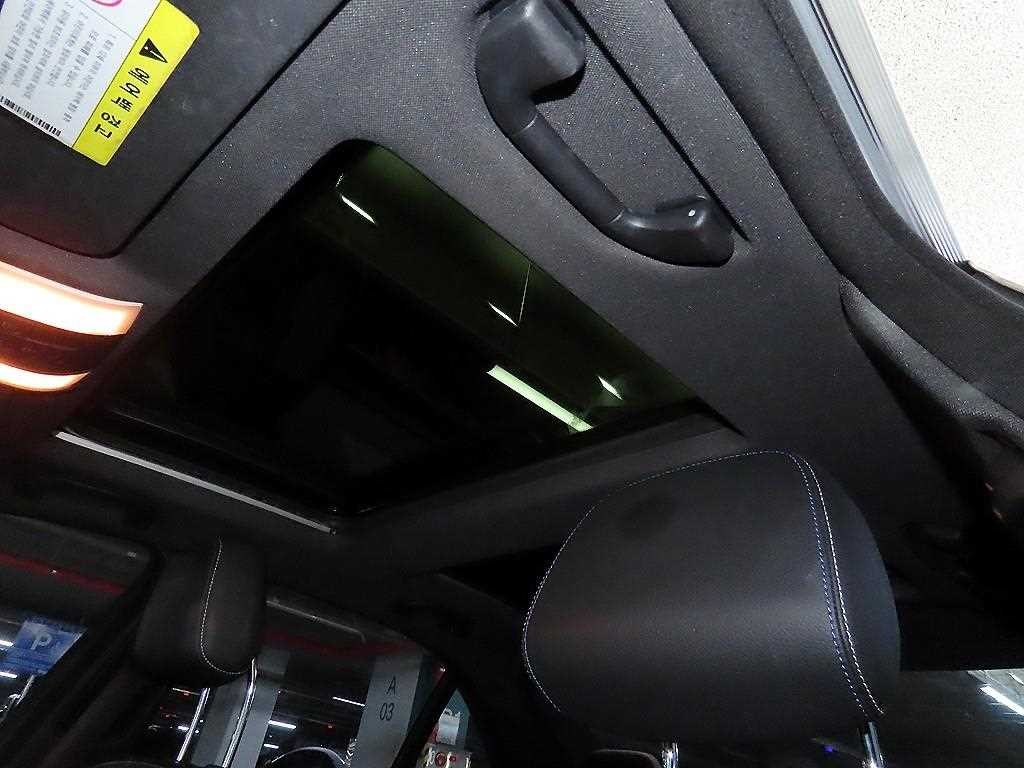 벤츠 C 클래스 C클래스 W204 C220 CDI 4MATIC 에디션 C 이미지 17