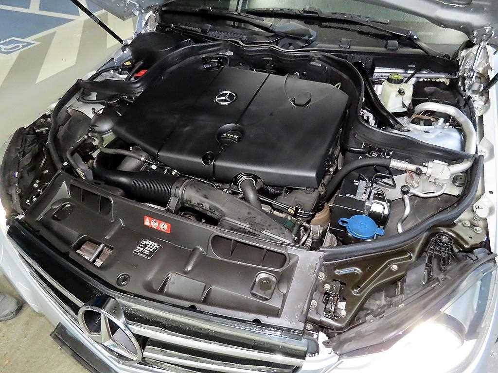 벤츠 C 클래스 C클래스 W204 C220 CDI 4MATIC 에디션 C 이미지 18