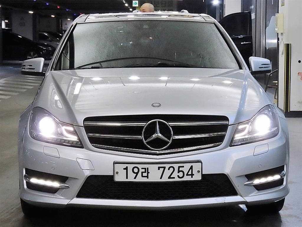 벤츠 C 클래스 C클래스 W204 C220 CDI 4MATIC 에디션 C 이미지 2