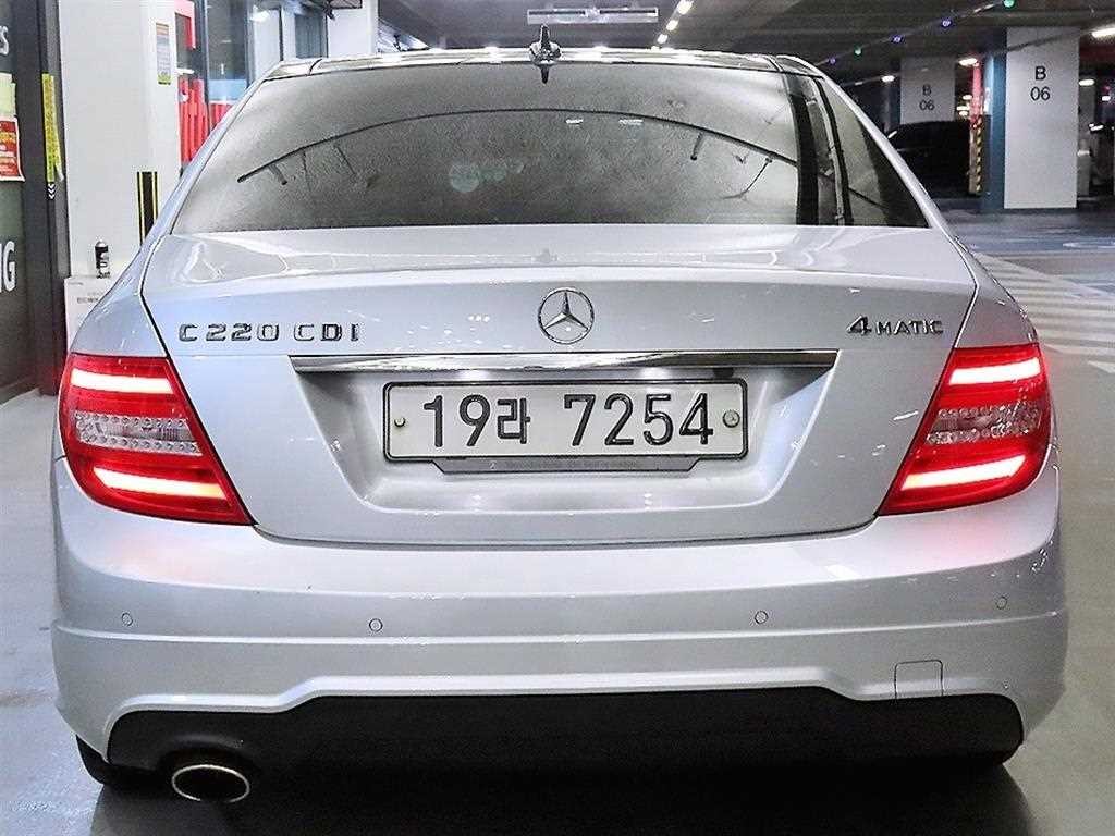 벤츠 C 클래스 C클래스 W204 C220 CDI 4MATIC 에디션 C 이미지 5