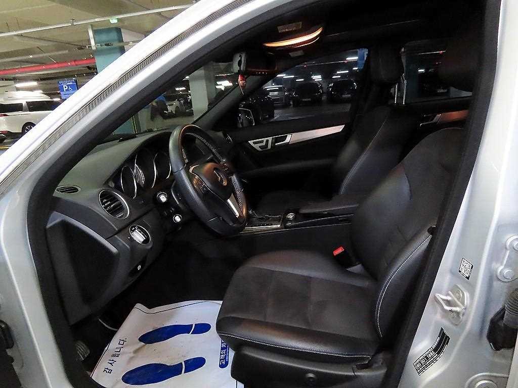 벤츠 C 클래스 C클래스 W204 C220 CDI 4MATIC 에디션 C 이미지 6