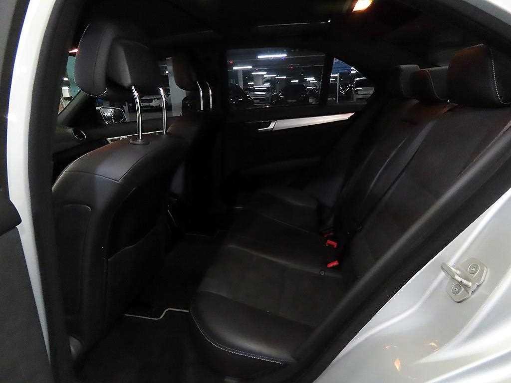 벤츠 C 클래스 C클래스 W204 C220 CDI 4MATIC 에디션 C 이미지 7