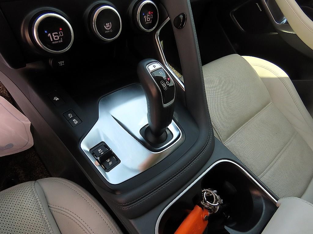 재규어 E-PACE P250 SE 이미지 10