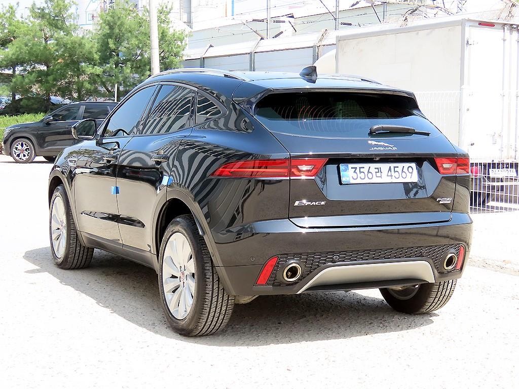 재규어 E-PACE P250 SE 이미지 3
