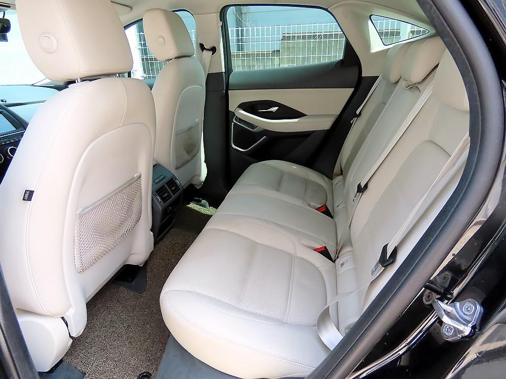 재규어 E-PACE P250 SE 이미지 6