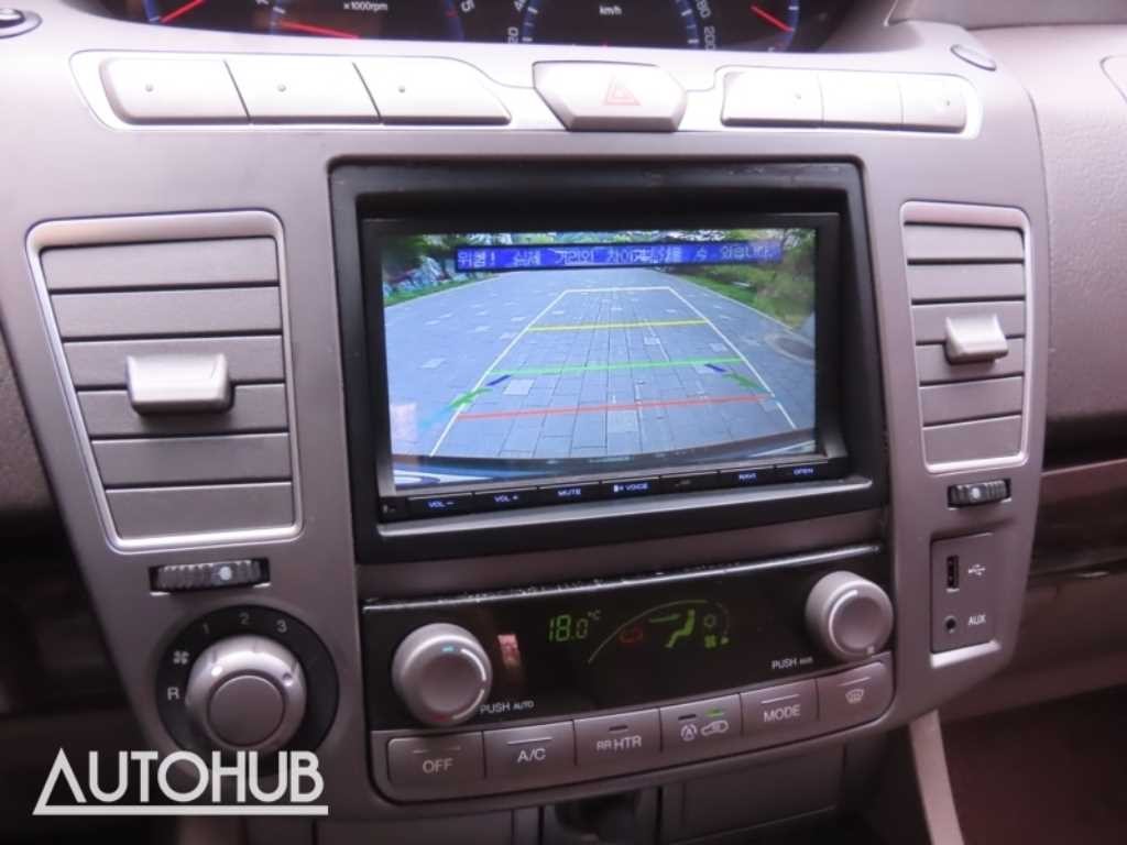 KG모빌리티(쌍용) 코란도 코란도투리스모 4WD 샤토 11인승 이미지 8