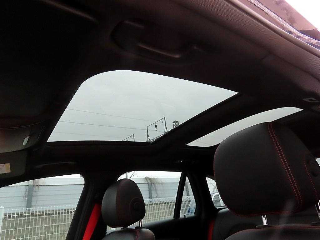 벤츠 GLC 클래스 GLC클래스 X253 AMG GLC 63 4MATIC+ 이미지 15