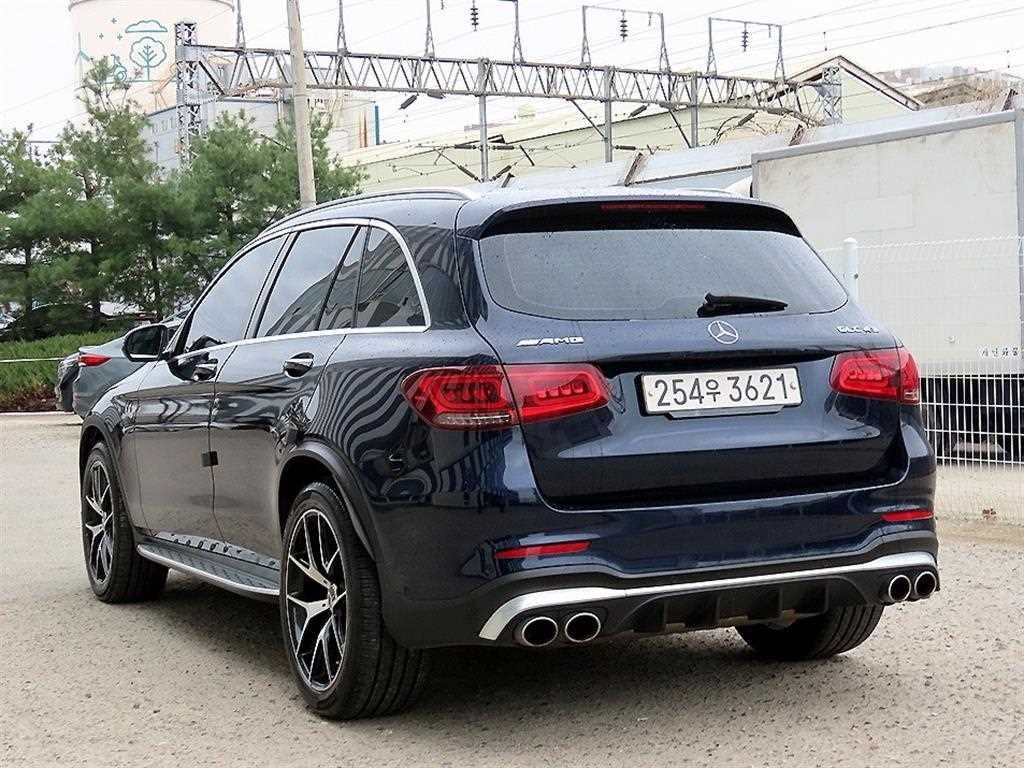 벤츠 GLC 클래스 GLC클래스 X253 AMG GLC 63 4MATIC+ 이미지 3