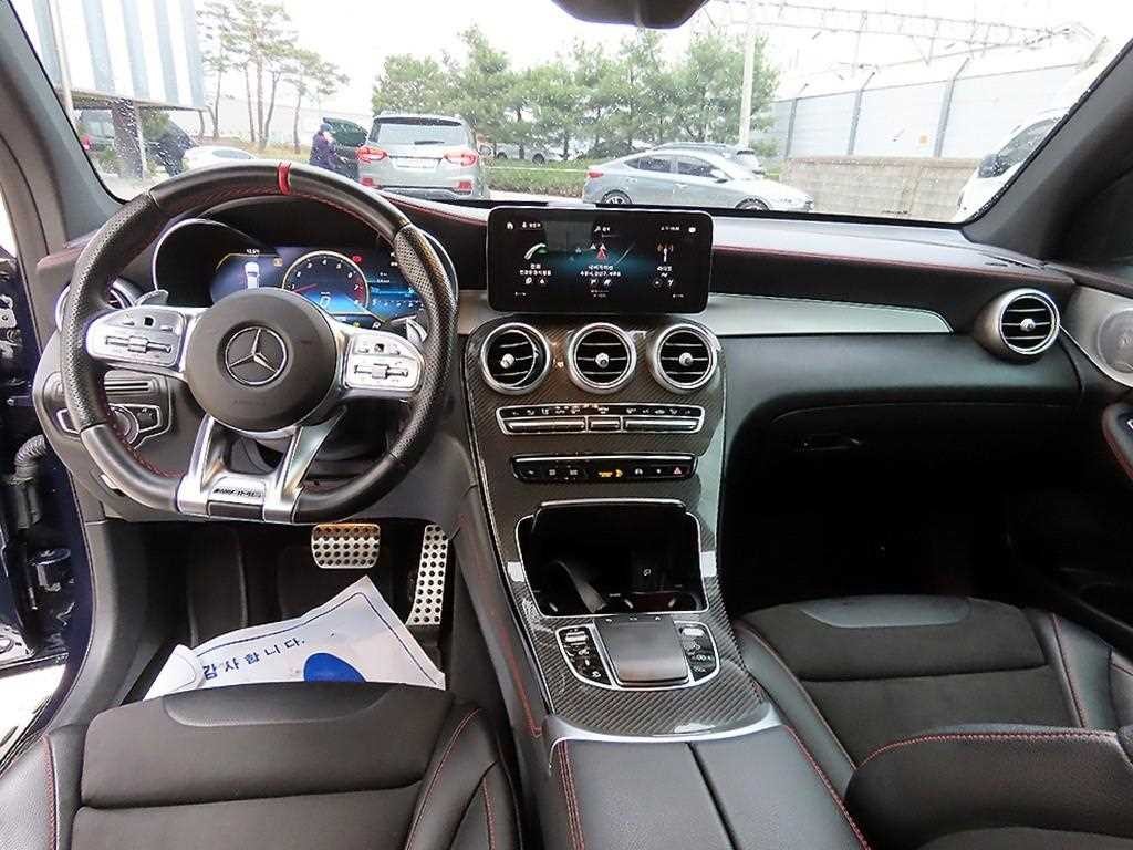 벤츠 GLC 클래스 GLC클래스 X253 AMG GLC 63 4MATIC+ 이미지 7