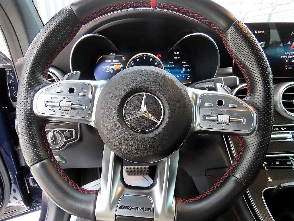 벤츠 GLC 클래스 GLC클래스 X253 AMG GLC 63 4MATIC+ 이미지 8
