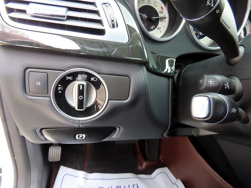 벤츠 CLS 클래스 CLS클래스 W218 CLS 250 블루텍 4MATIC 이미지 12