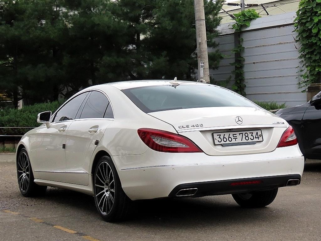 벤츠 CLS 클래스 CLS클래스 W218 CLS 250 블루텍 4MATIC 이미지 3