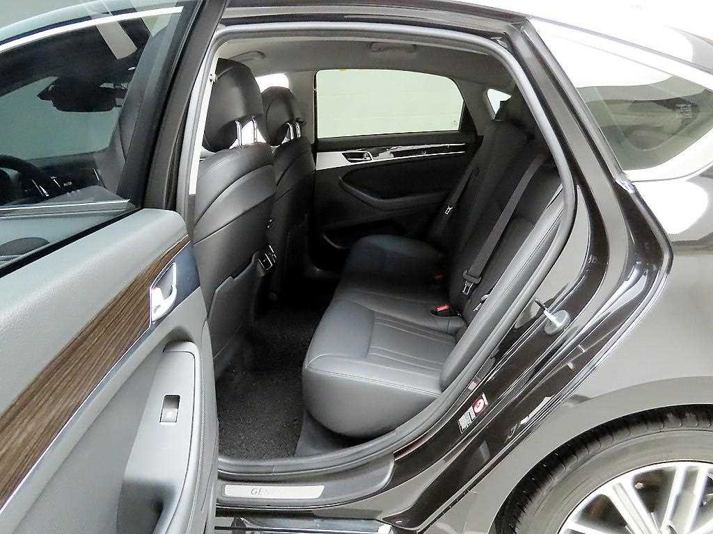 제네시스 G80 3.3 GDI AWD 럭셔리 이미지 14