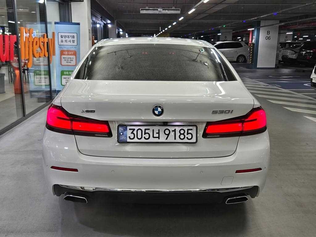 BMW 5시리즈 5시리즈 (G30) 530i xDrive M 스포츠 이미지 5