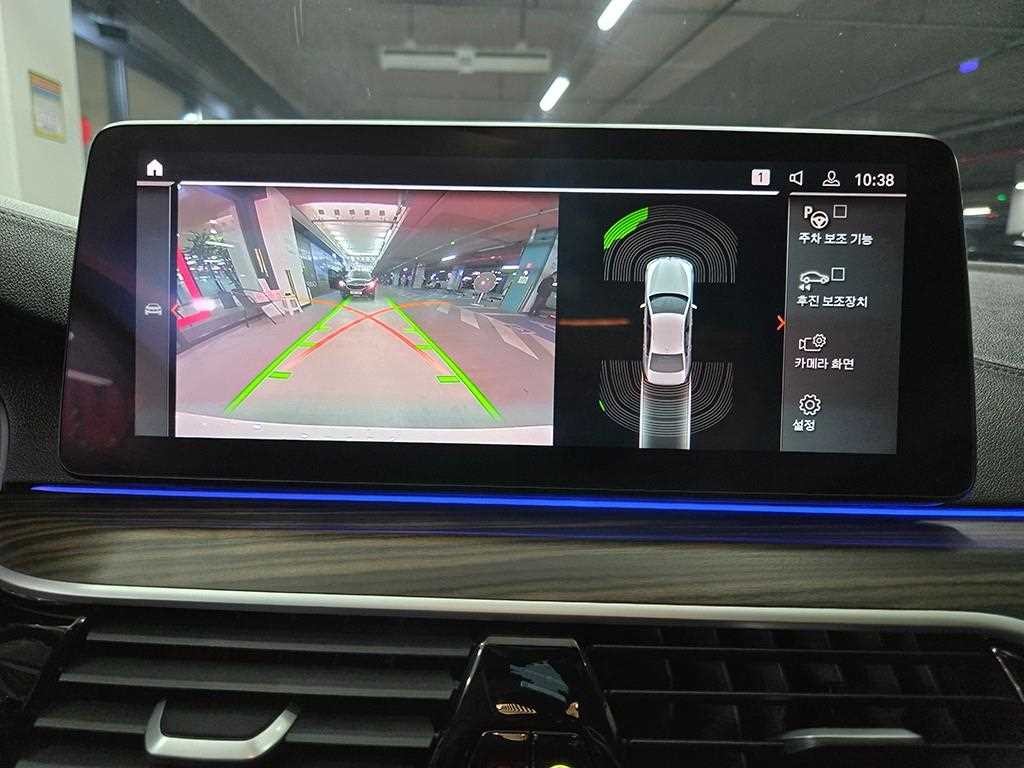 BMW 5시리즈 5시리즈 (G30) 530i xDrive 럭셔리 이미지 18