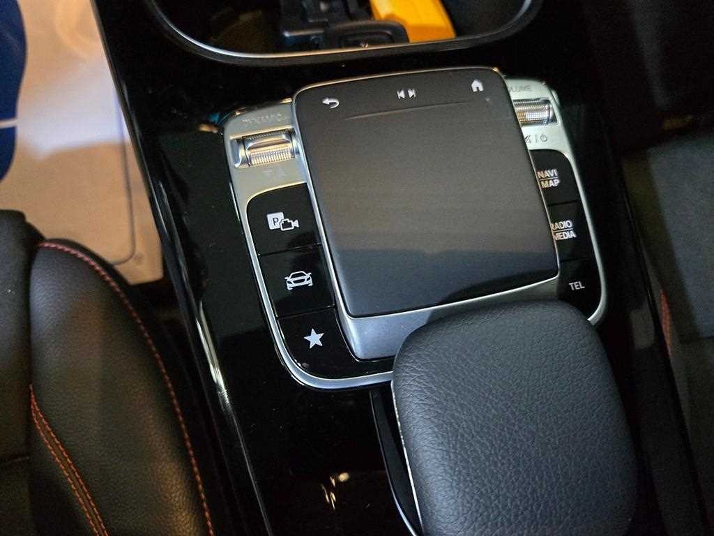 벤츠 A 클래스 A클래스 W177 A220 세단 이미지 13