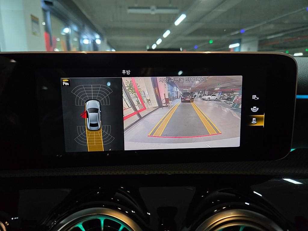 벤츠 A 클래스 A클래스 W177 A220 세단 이미지 17