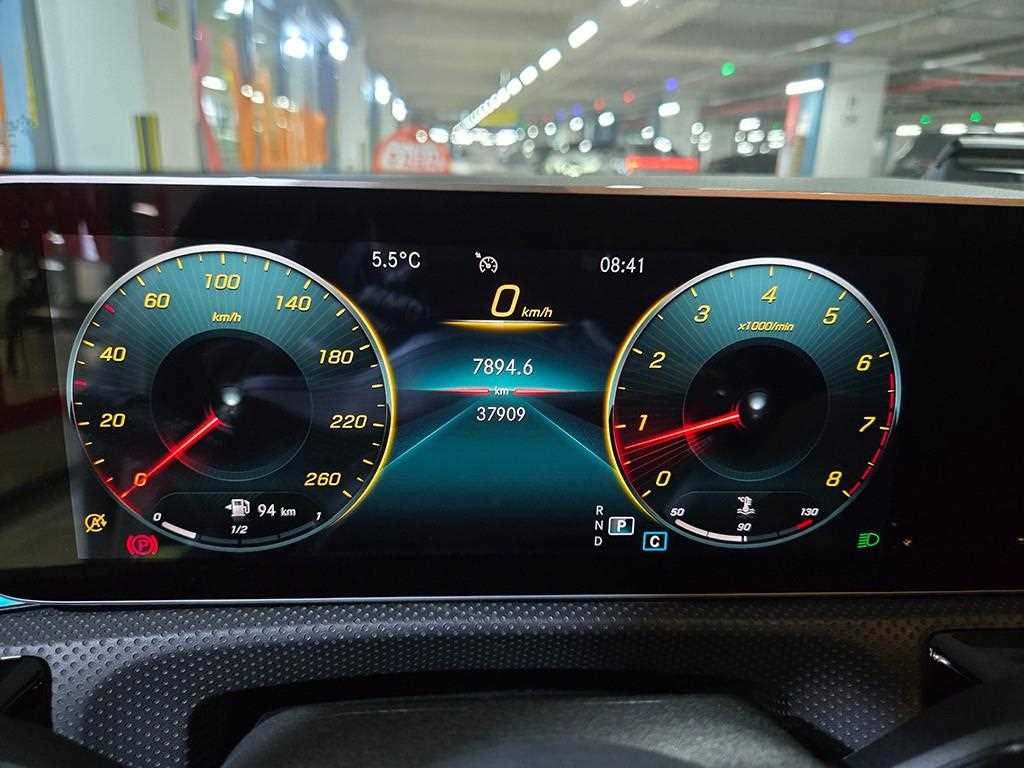 벤츠 A 클래스 A클래스 W177 A220 세단 이미지 9