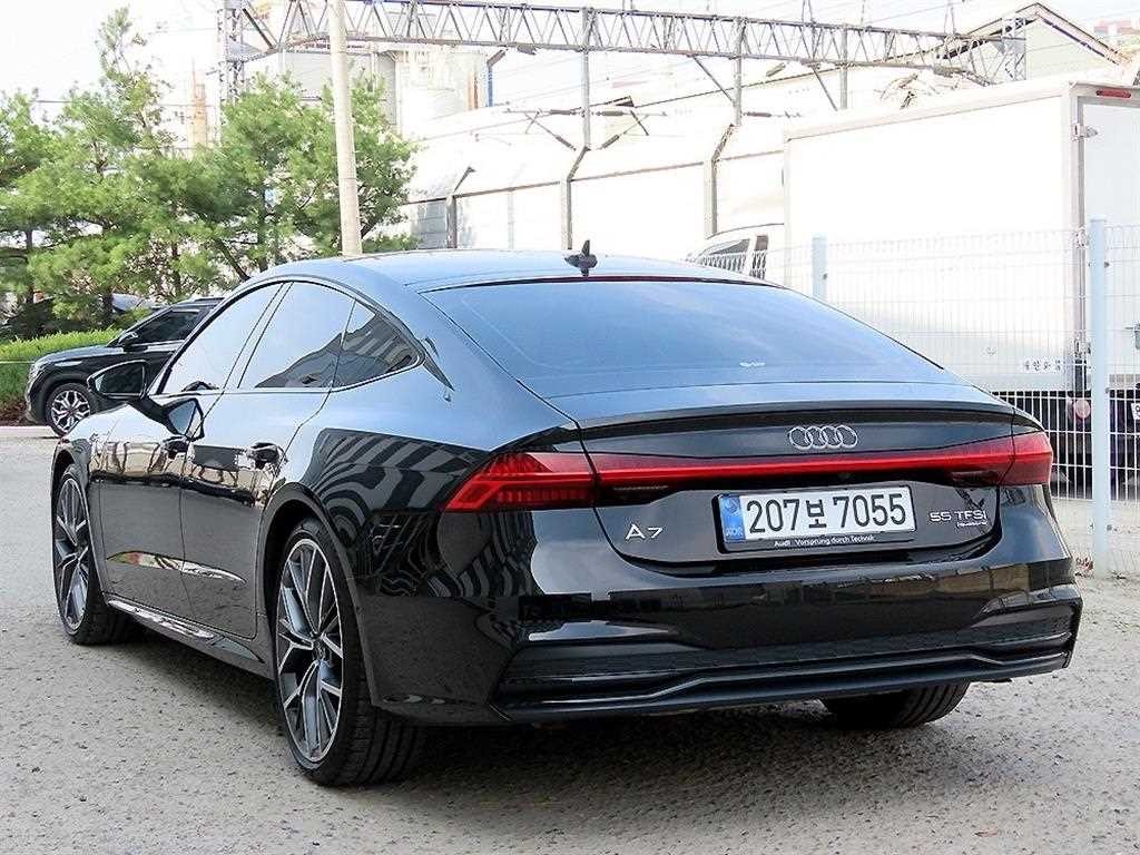 아우디 A7 A7 (4K) 55 TFSI 콰트로 프리미엄 이미지 3